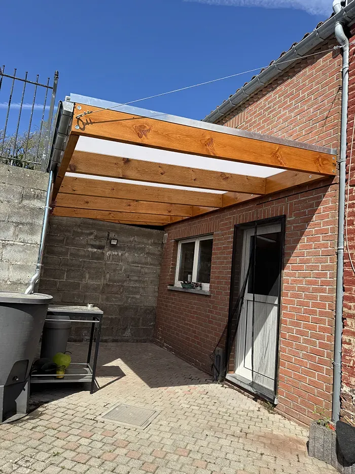 Toit de véranda en bois